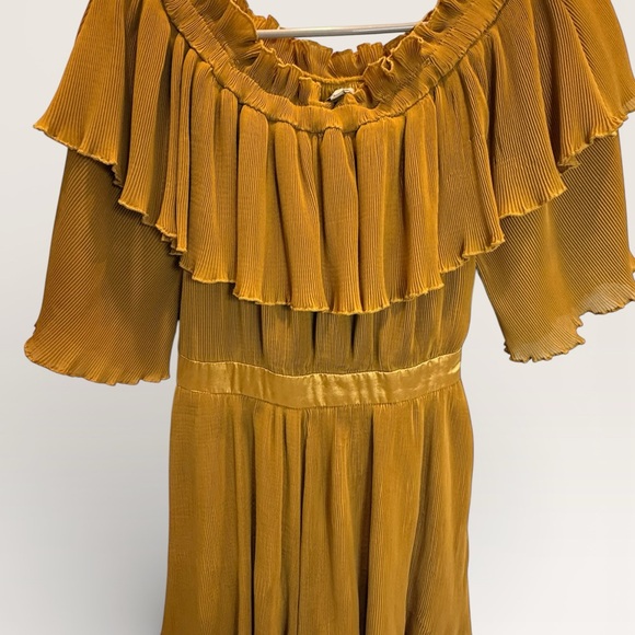 The Clothing Company Mustard Yellow Pleated Off-The-Shoulder Romper Medium - Picture 2 of 5